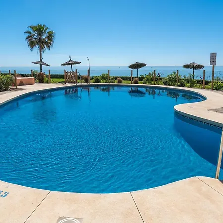 Front Line Townhouse Semesterbostad Estepona