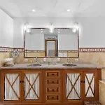 Holiday home Front Line Townhouse Estepona