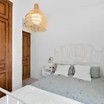 Holiday home Front Line Townhouse