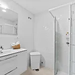 Front Line Townhouse Holiday home