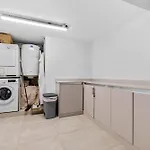 Holiday home Front Line Townhouse