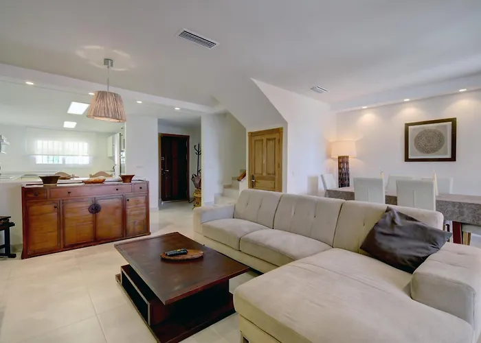 Front Line Townhouse * Estepona