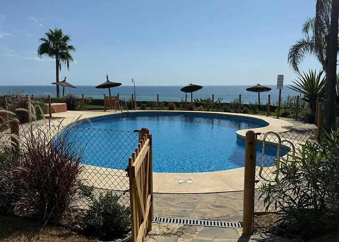 Front Line Townhouse Holiday home Estepona
