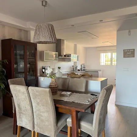 Front Line Townhouse *