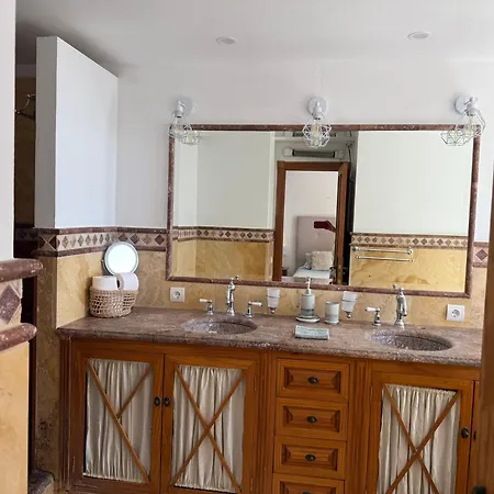 Front Line Townhouse *